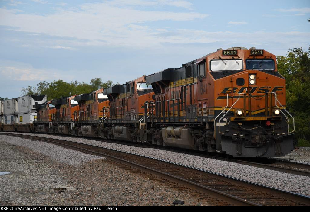 Intermodal cruises west